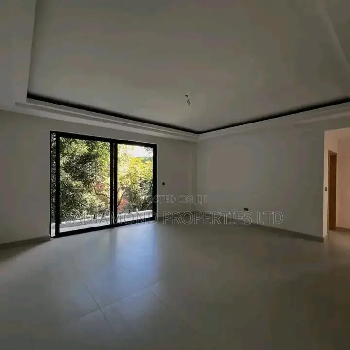 3bdrm Apartment in Lower Kabete for sale in Lower Kabete