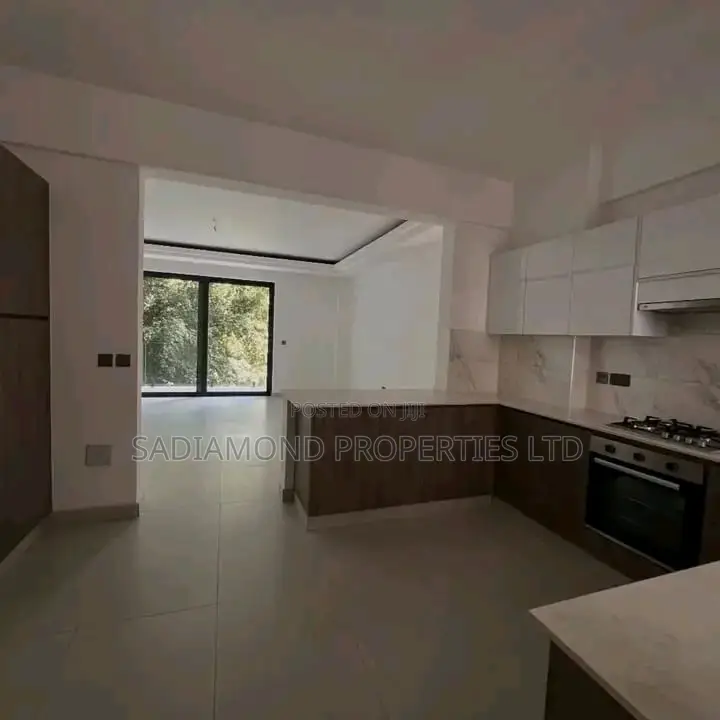 3bdrm Apartment in Lower Kabete for sale in Lower Kabete
