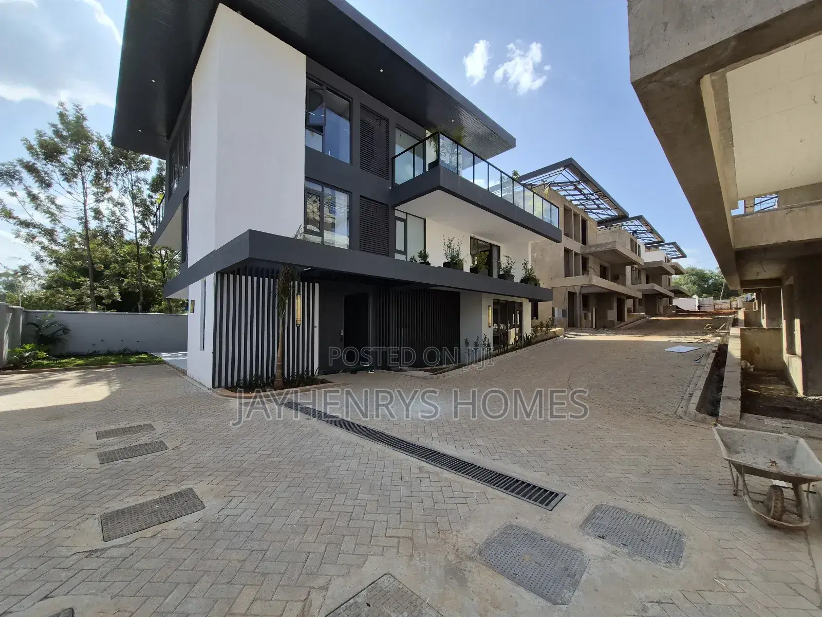 5bdrm House in Lavington for sale in Lavington