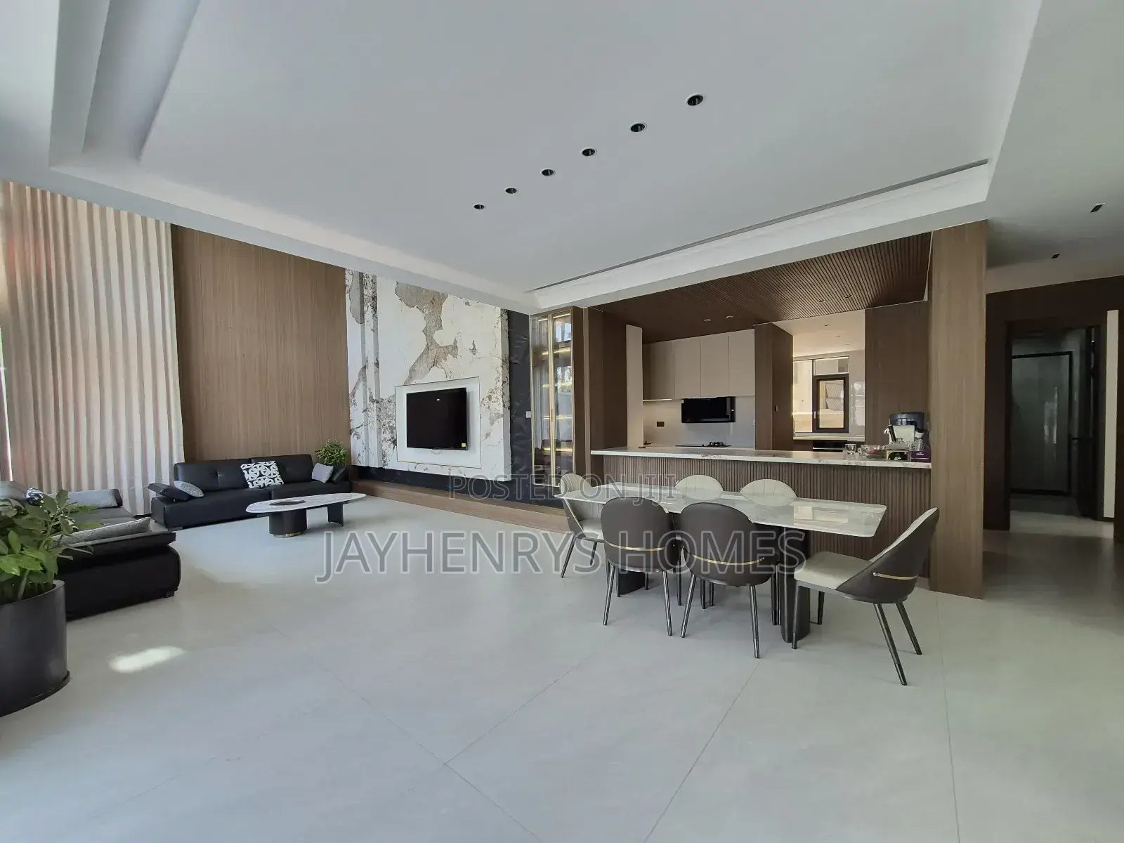 5bdrm House in Lavington for sale in Lavington
