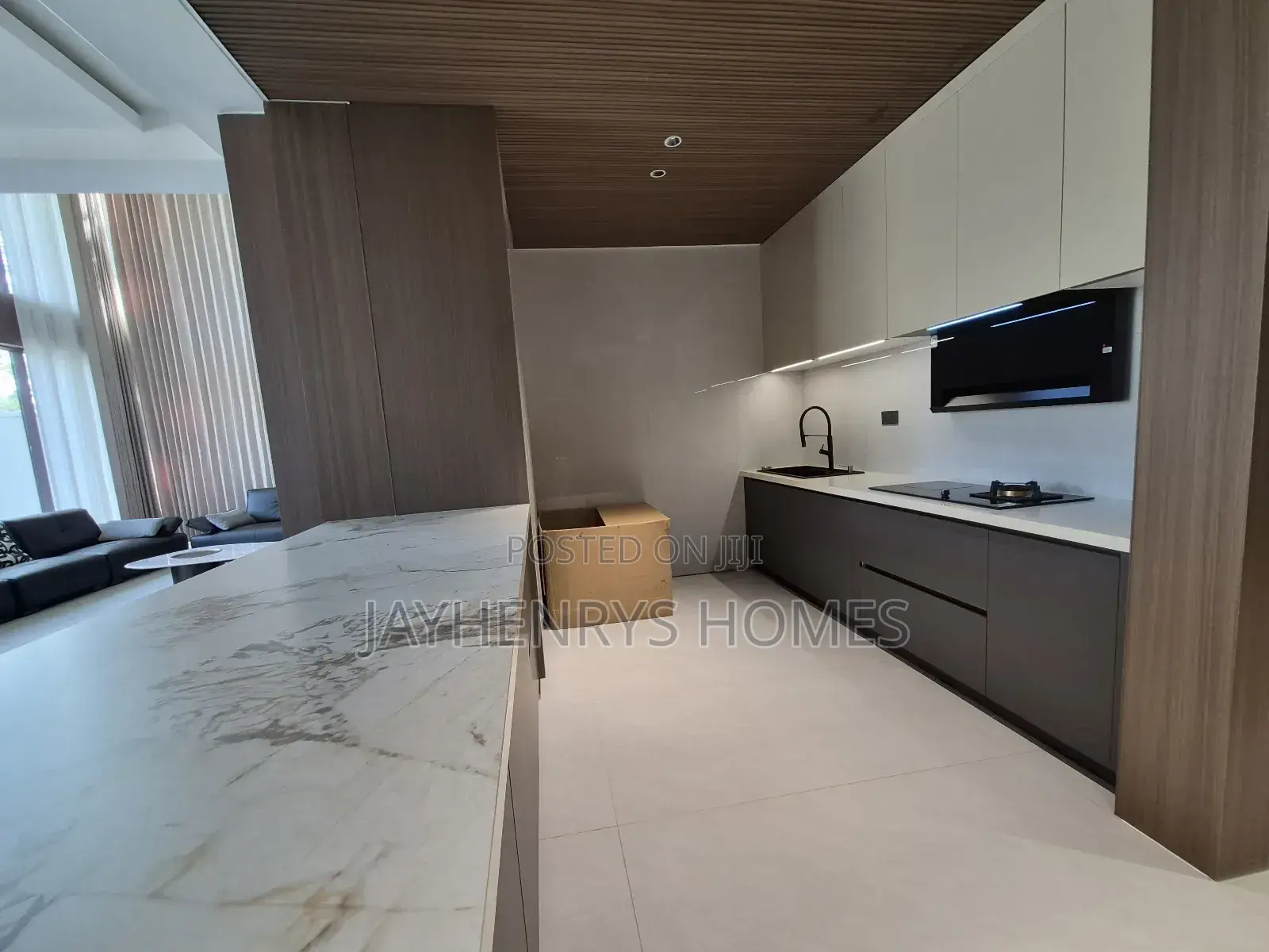 5bdrm House in Lavington for sale in Lavington