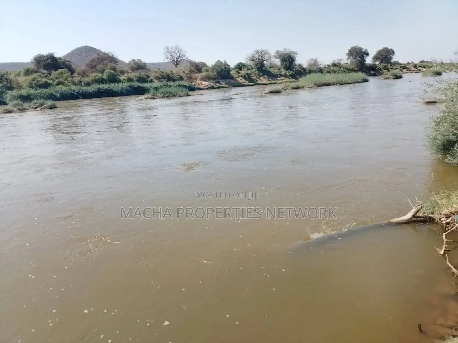 10 Acres For Sale Kibwezi -makueni Country in Makindu