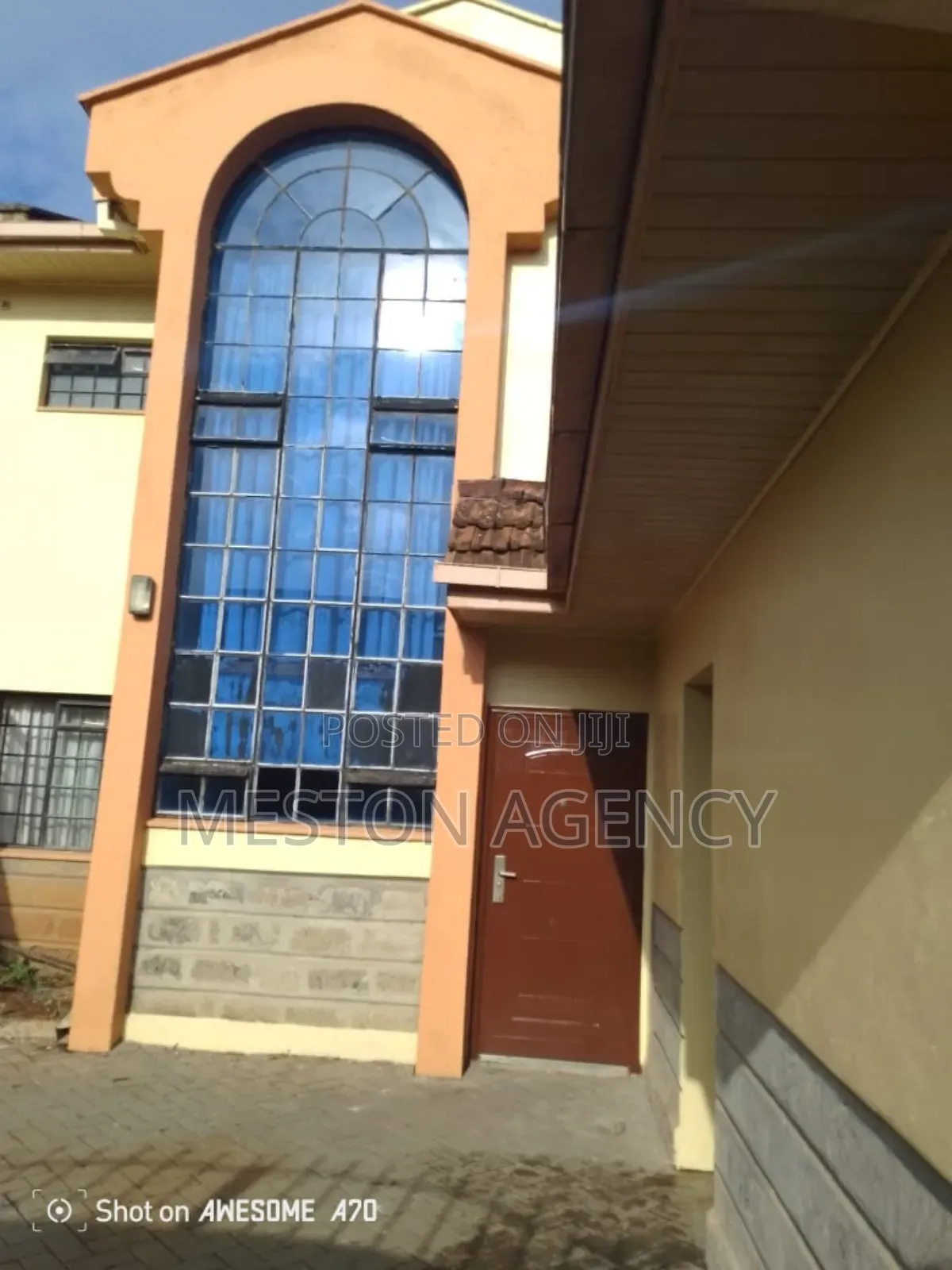4bdrm Maisonette in Phenom Estate for sale in Phenom Estate