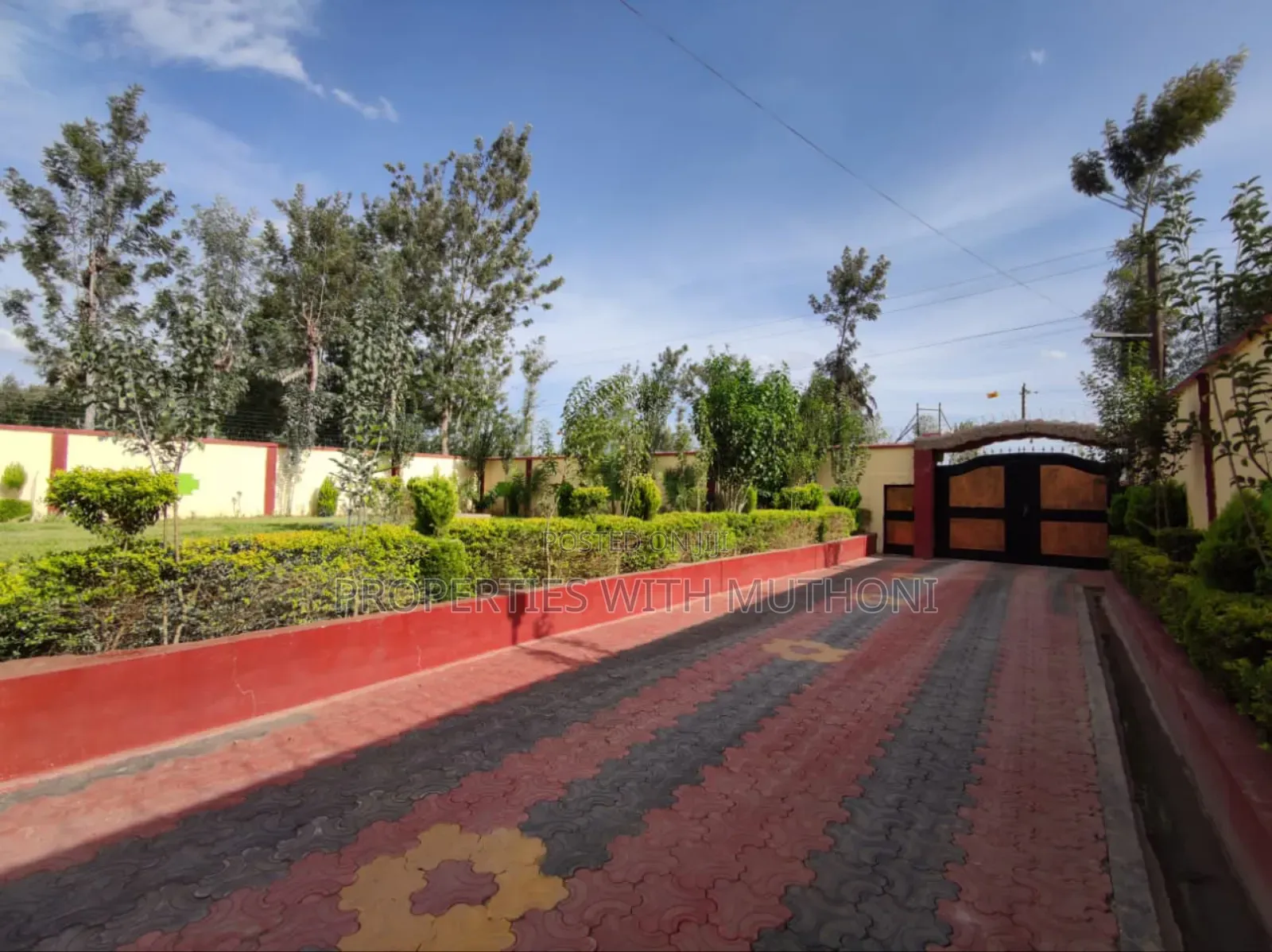 8bdrm Mansion in Matasia for sale in Matasia