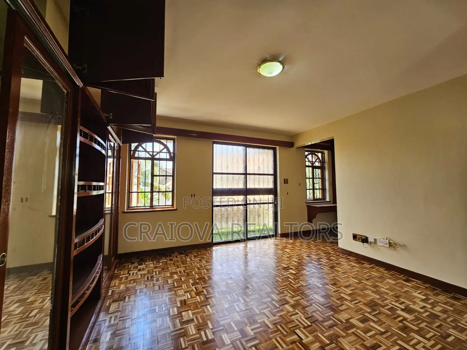 5bdrm Townhouse/Terrace in Lavington for sale in Lavington
