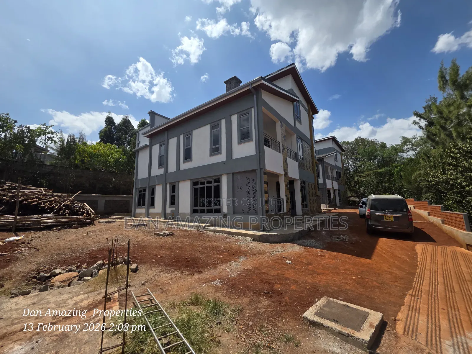 5bdrm Maisonette In Kerarapon/ Office For Sale in Kerarapon