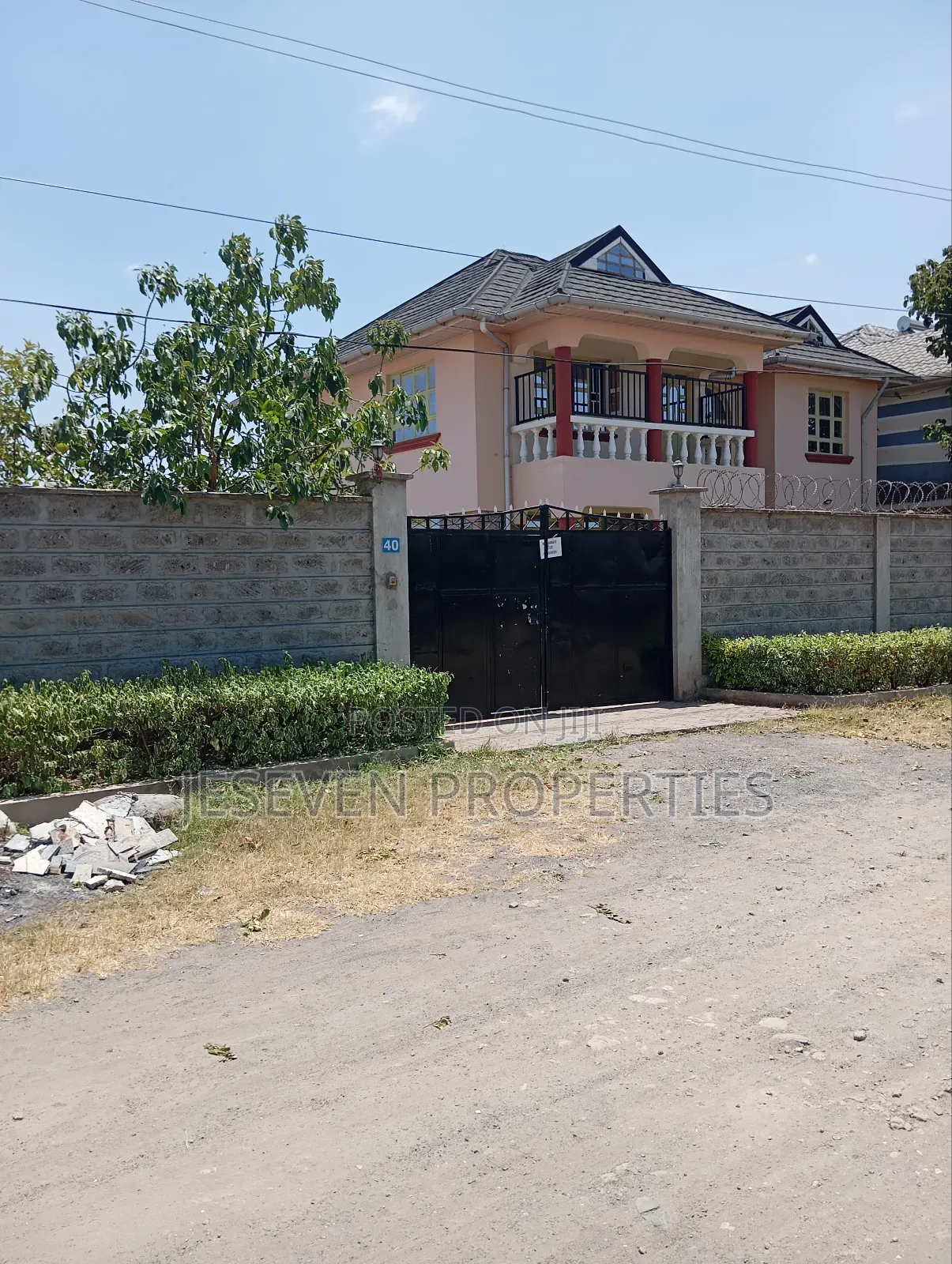 4bdrm Mansion in In A Gated Court, Gateway Mall Area for rent in Gateway Mall Area