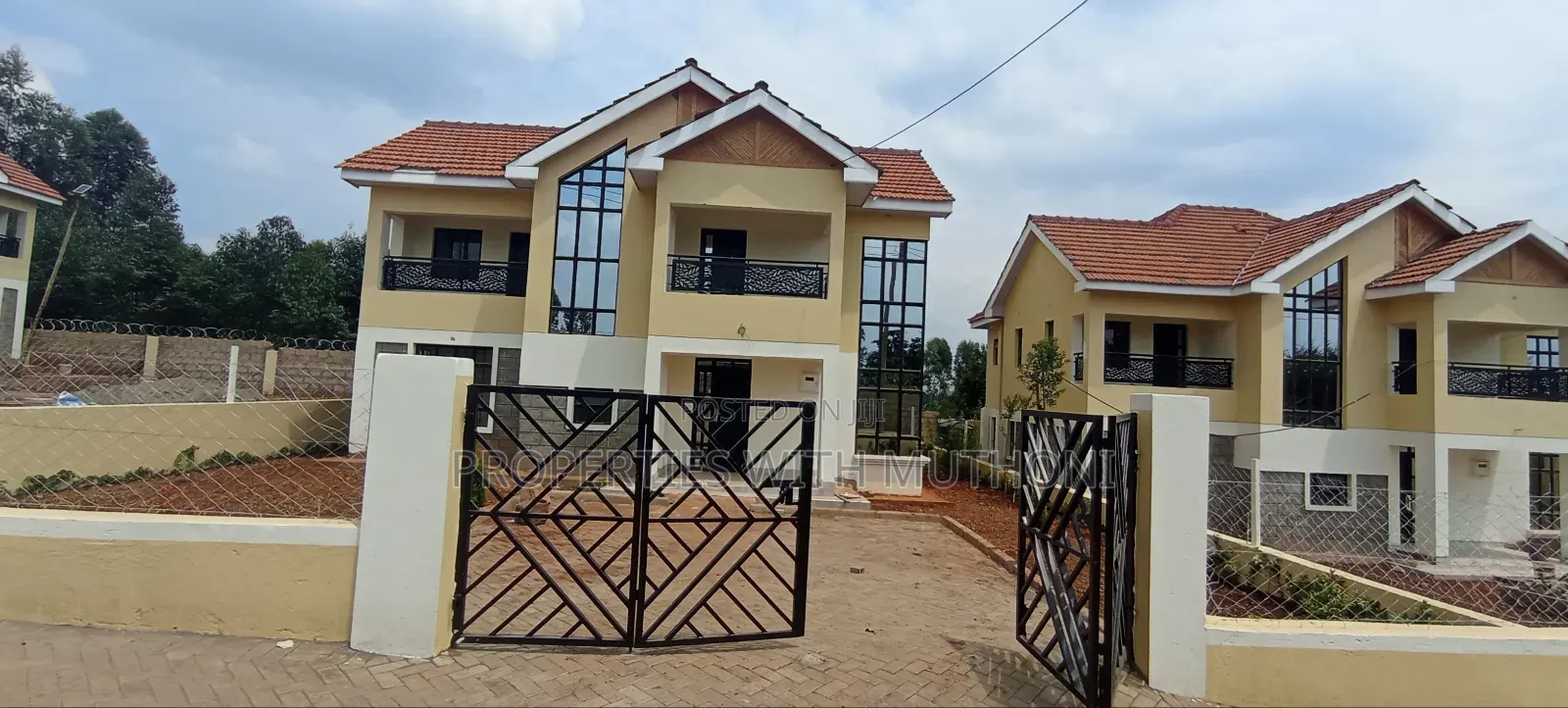 4 Bedrooms Maisonettes for Sale in Lusigetti (Rose Gate) in Karai