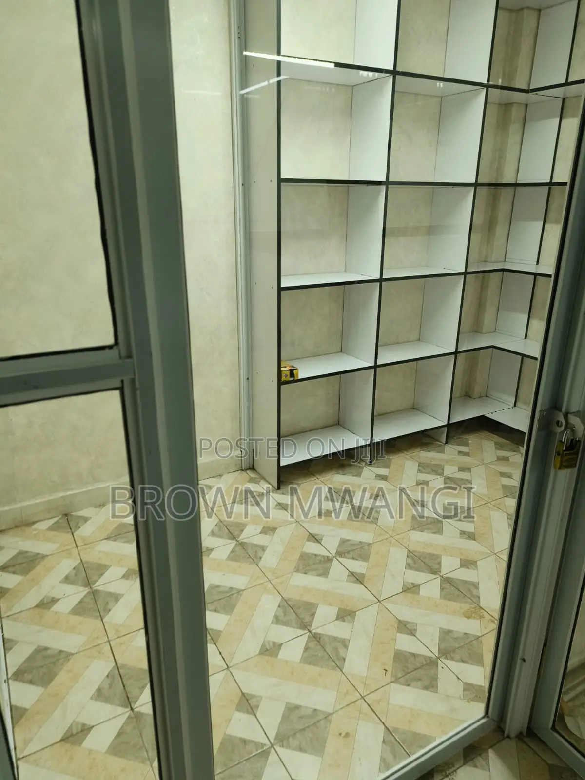 Shop Along Moi Avenue to Let KSHS 25,000 a Month in Nairobi Central