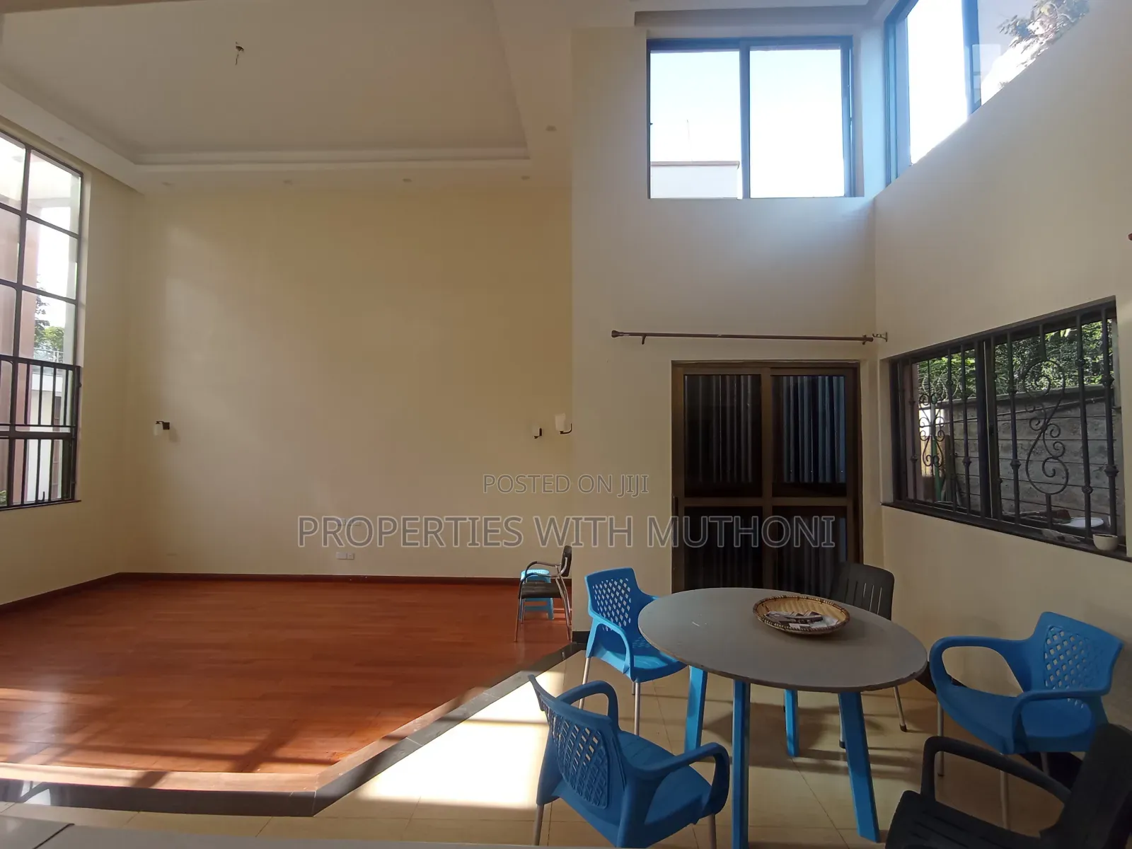 5bdrm Villa in Muthangari for sale in Muthangari