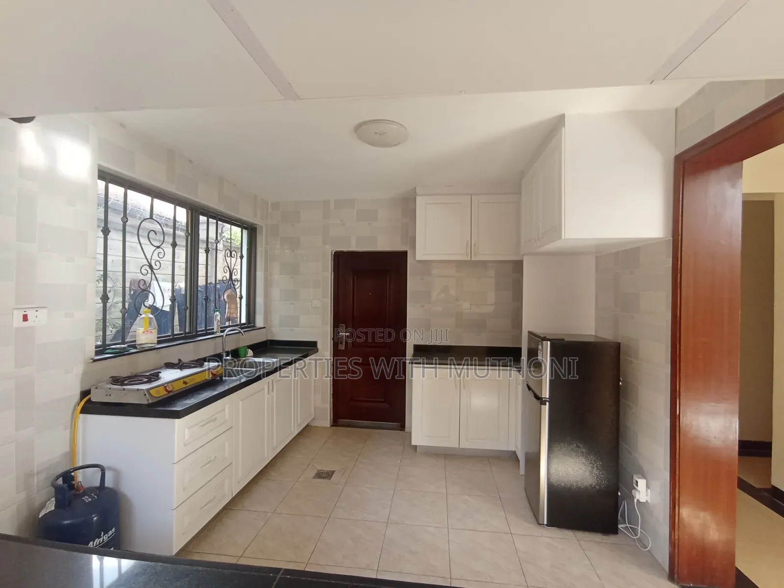 5bdrm Villa in Muthangari for sale in Muthangari