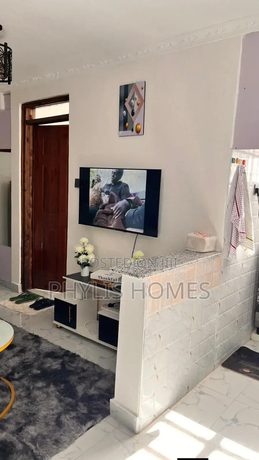Spacious Studio Airbnb in South B in South B