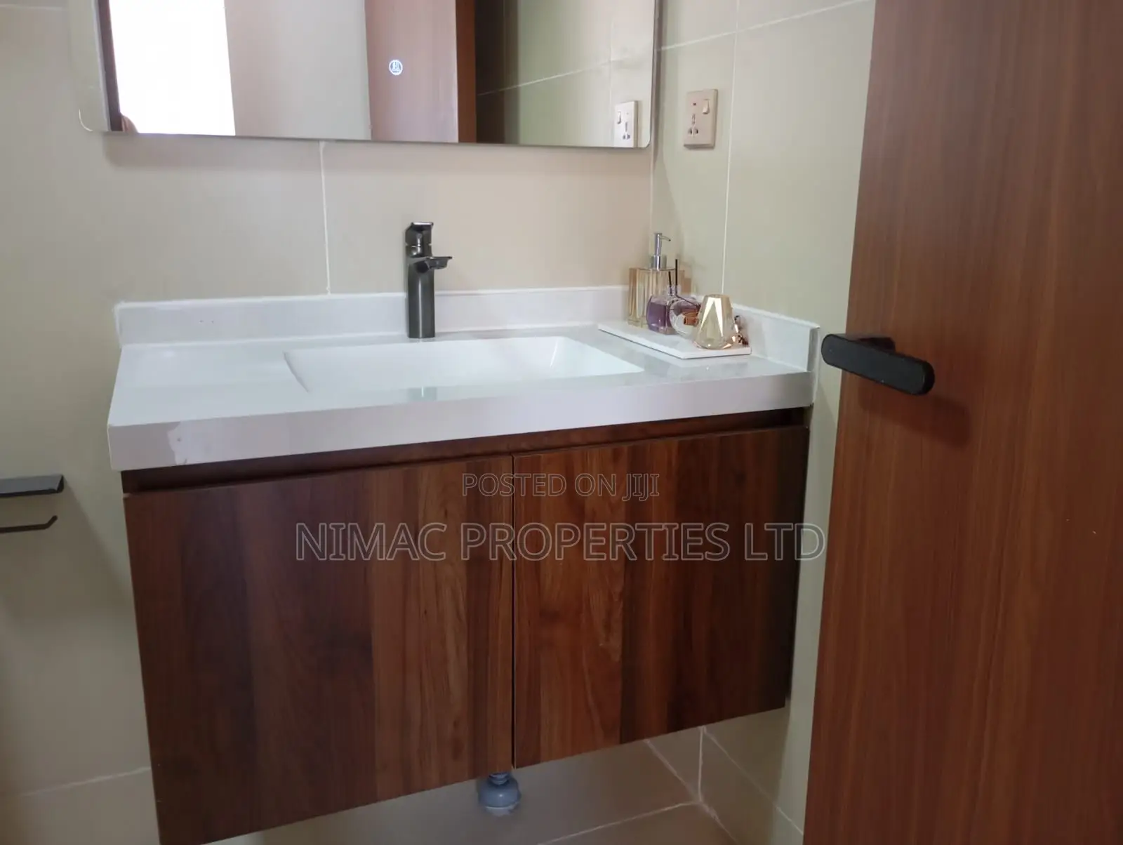 2bdrm Apartment in Raphta Road Area for sale in Raphta Road Area