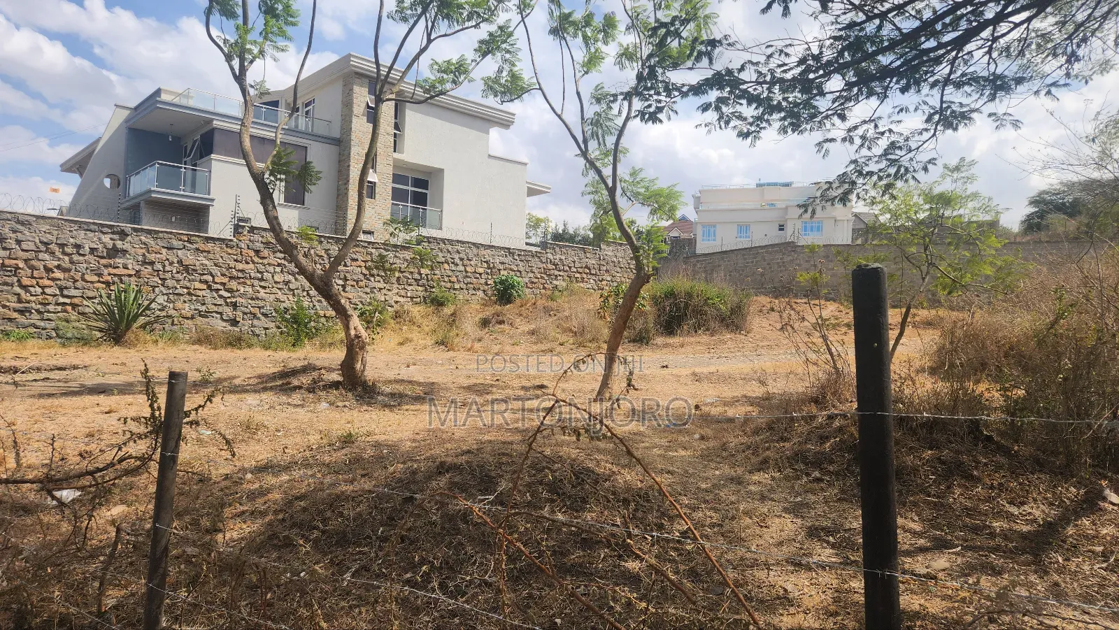 100 by 100 Thika Landless Estates in Makongeni / Thika