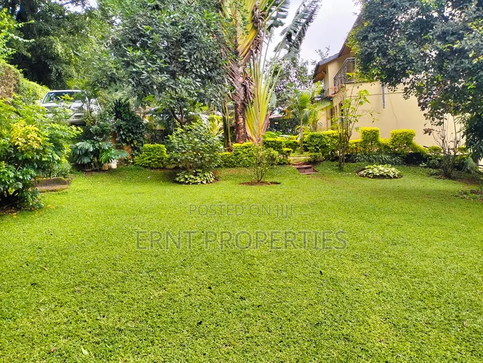 4bdrm Mansion in Njumbi Lane, Muthangari for sale in Muthangari
