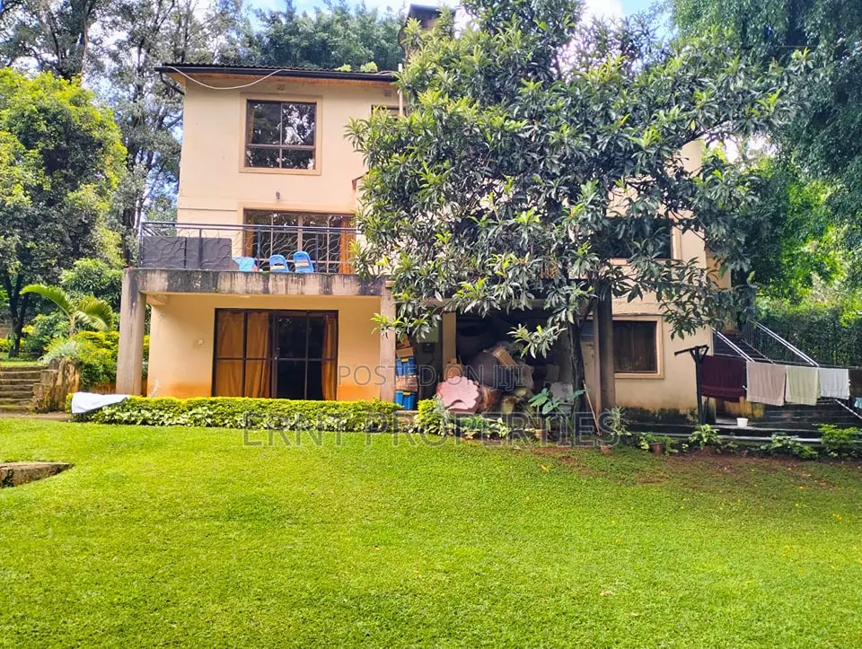 4bdrm Mansion in Njumbi Lane, Muthangari for sale in Muthangari