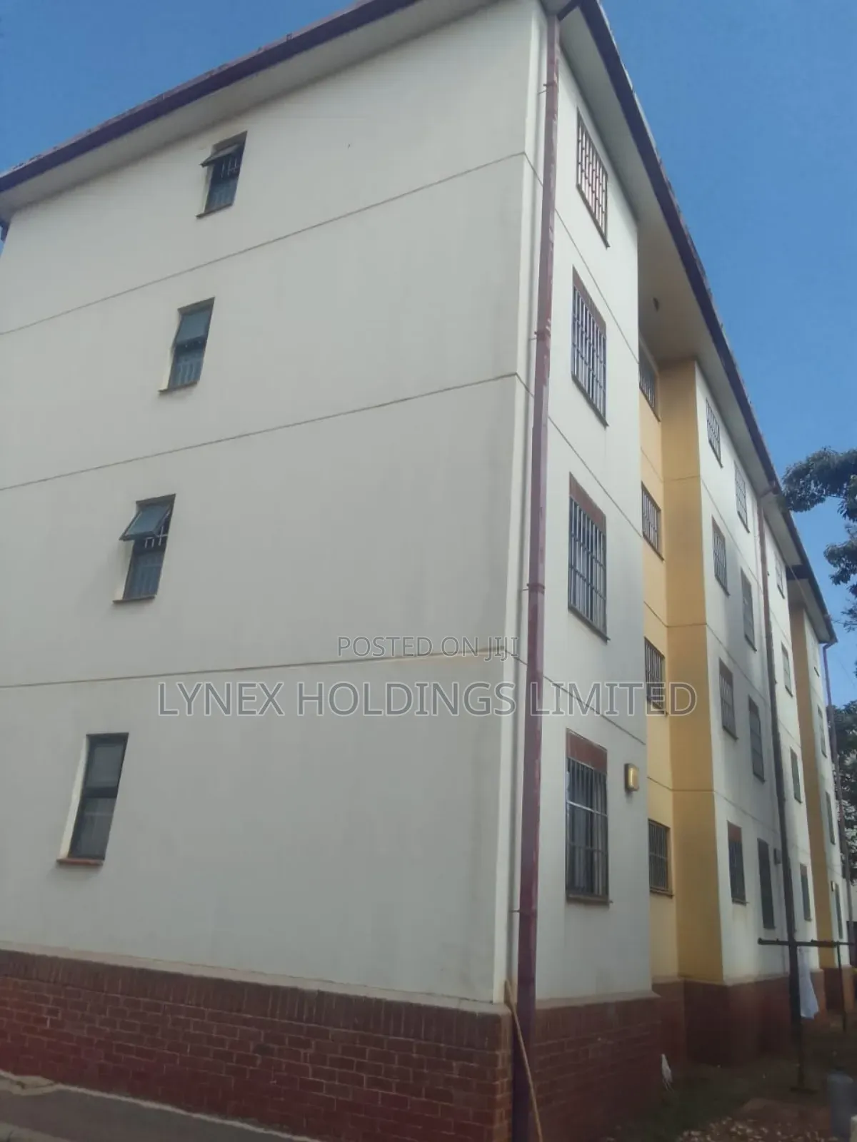 3bdrm Apartment in Nyayo Estate for sale in Nyayo Estate
