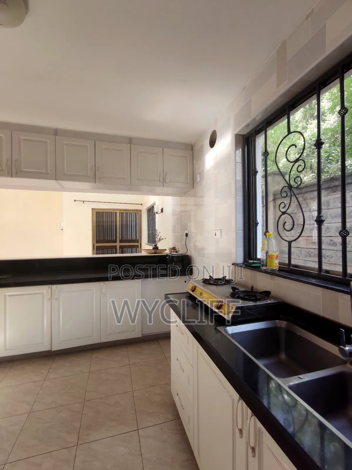 5bdrm Villa in Lavington for sale in Lavington