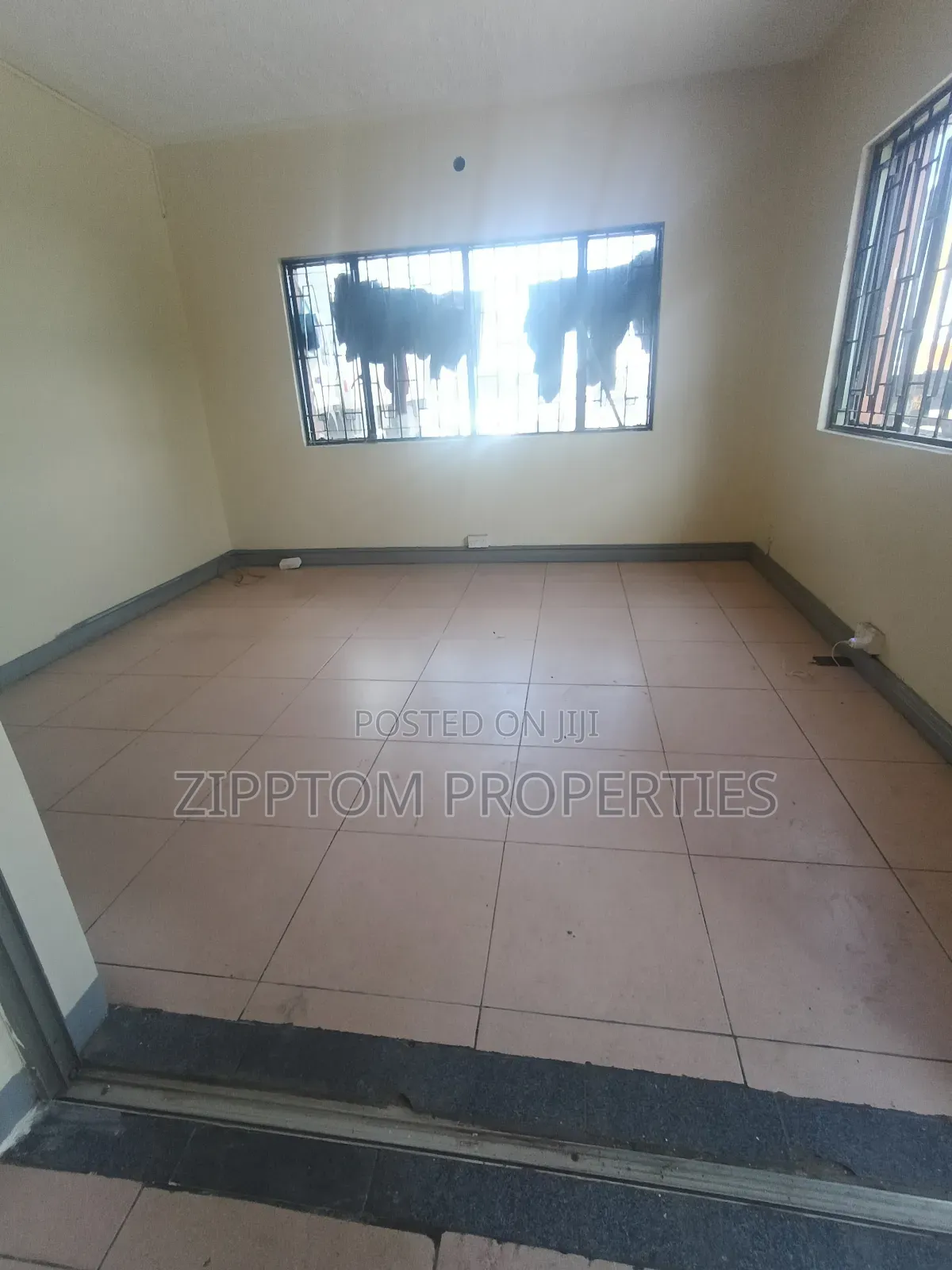 Ware House to Let in Industrial Area in Industrial Area (Nairobi)