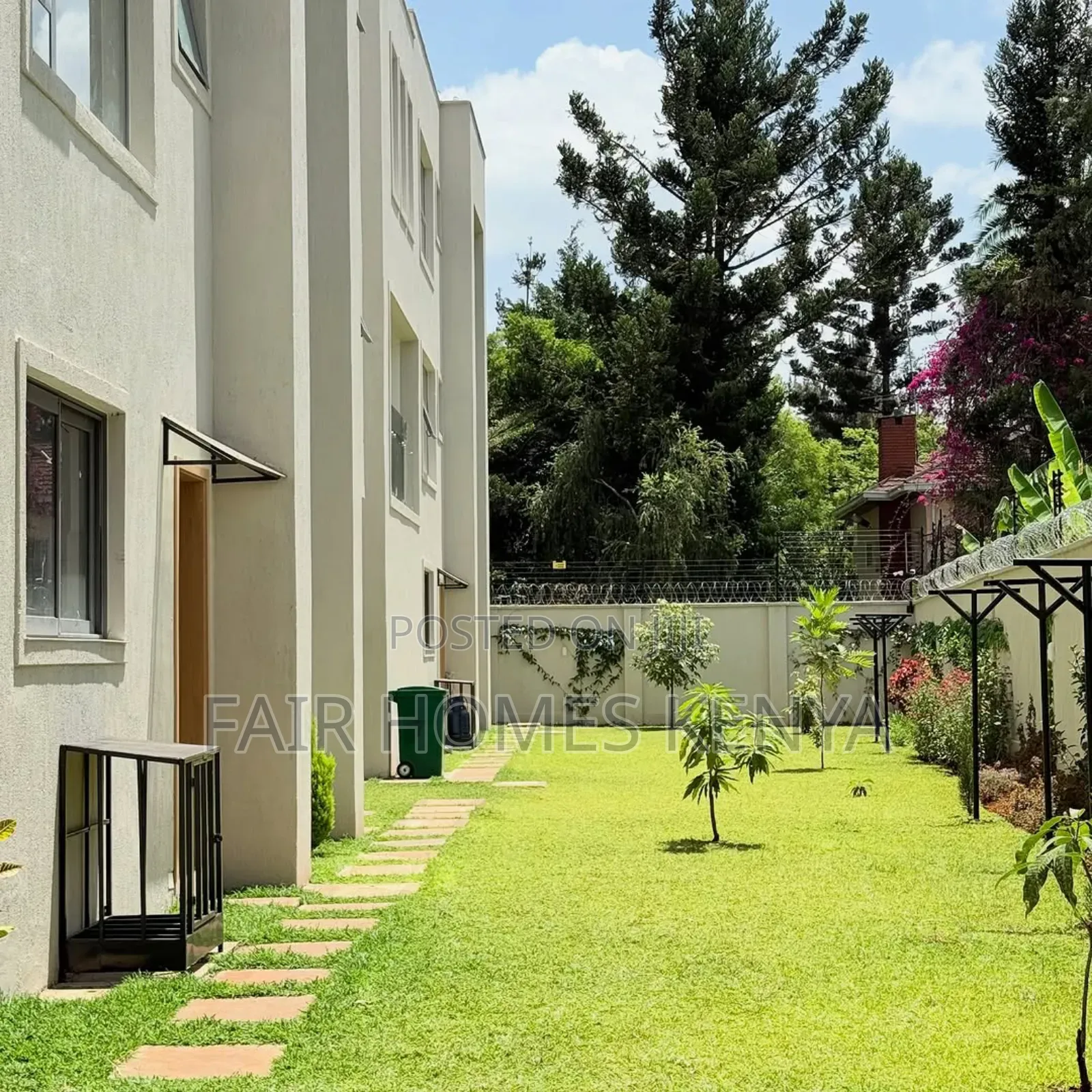 6bdrm Townhouse/Terrace in Lavington Green, Muthangari for sale in Muthangari