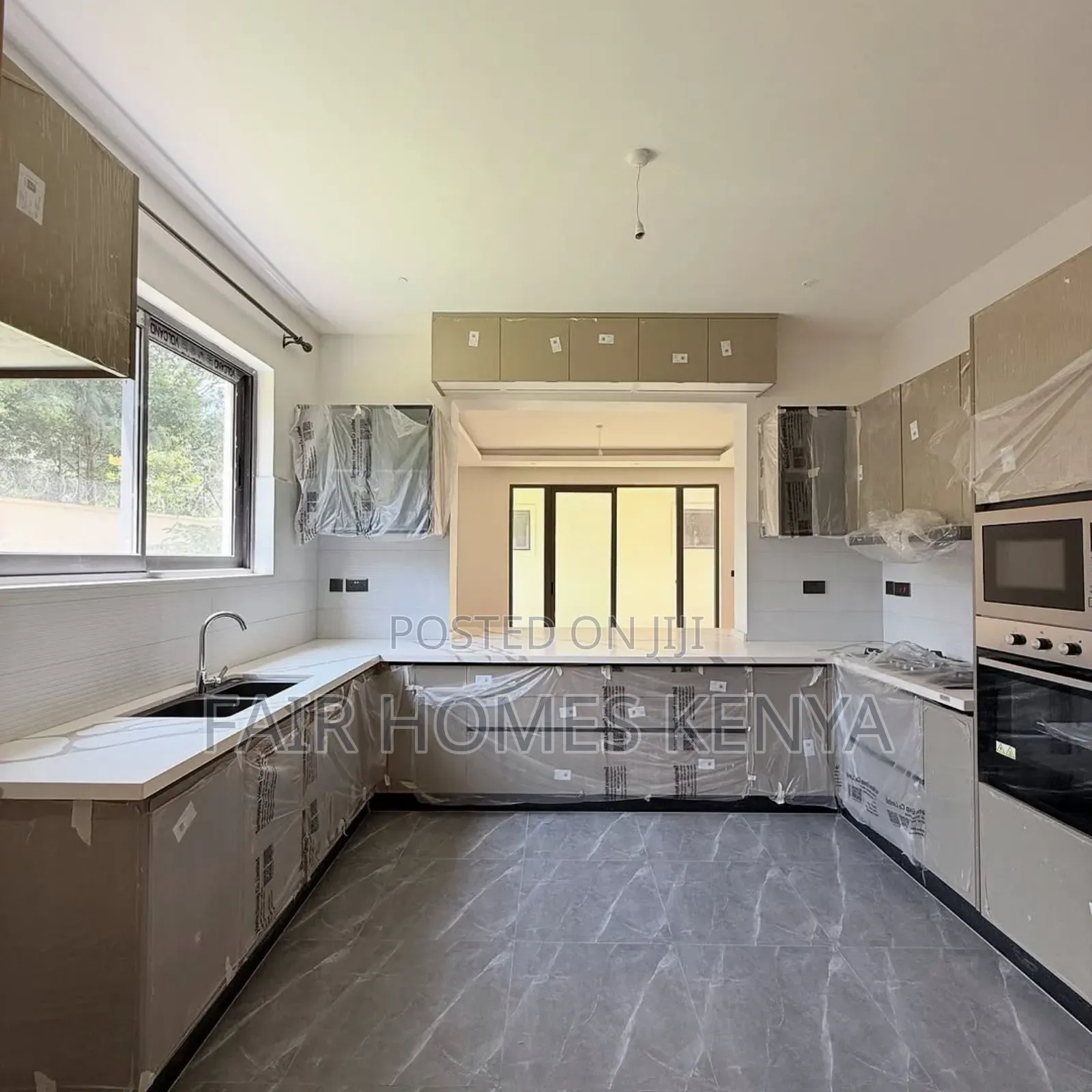 6bdrm Townhouse/Terrace in Lavington Green, Muthangari for sale in Muthangari