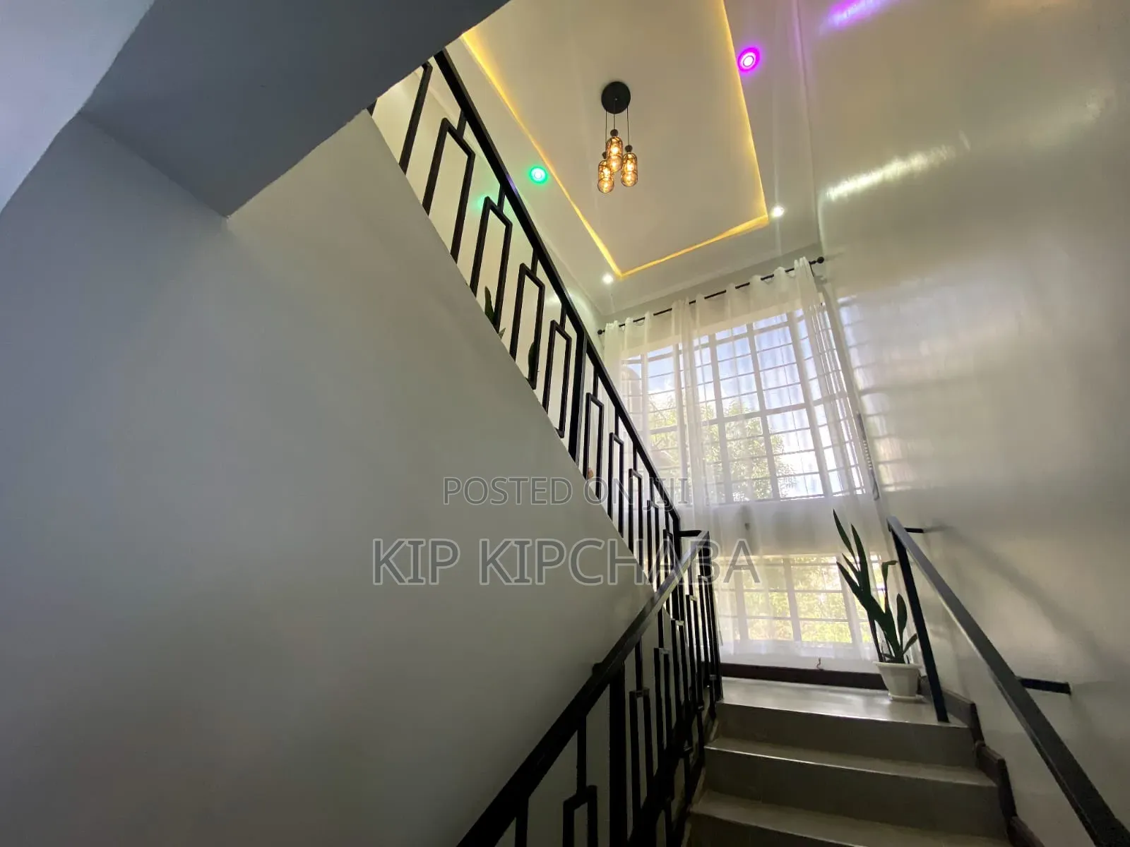 4bdrm Mansion in Elgonview for sale in Elgon View