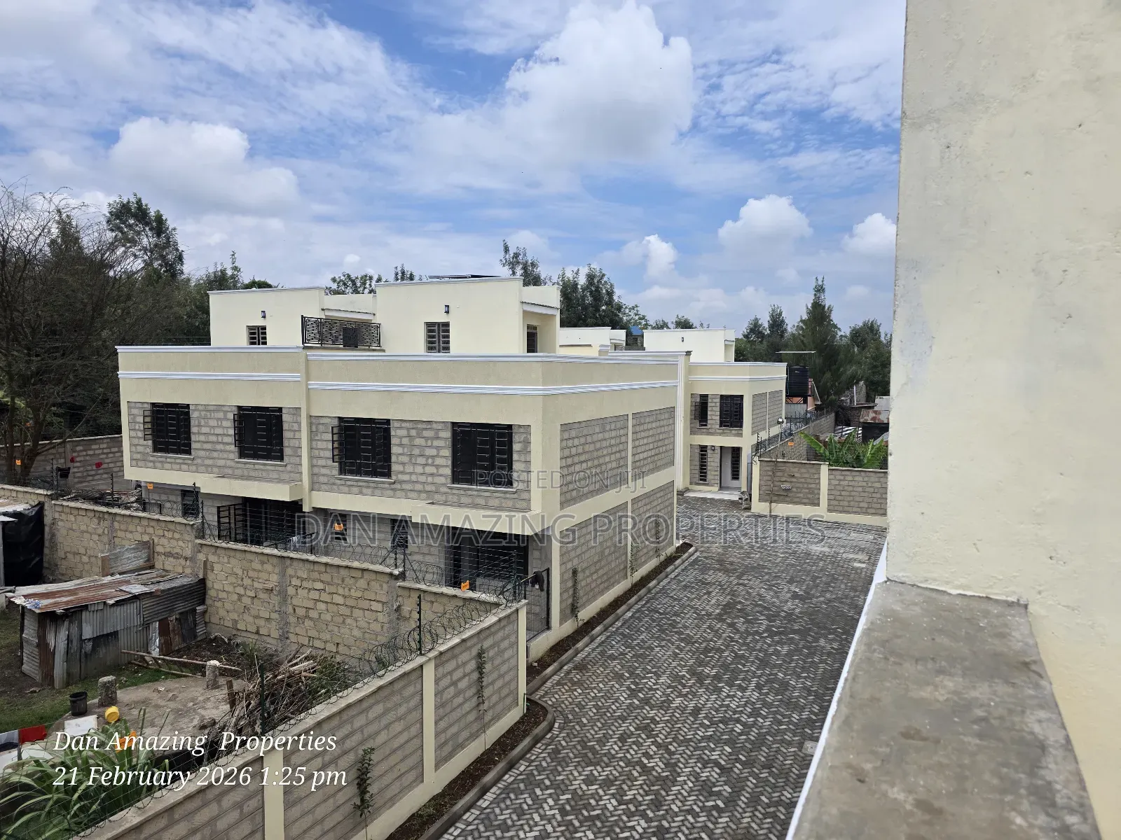 3bdrm Townhouse/Terrace in Roimen, Matasia for sale in Matasia