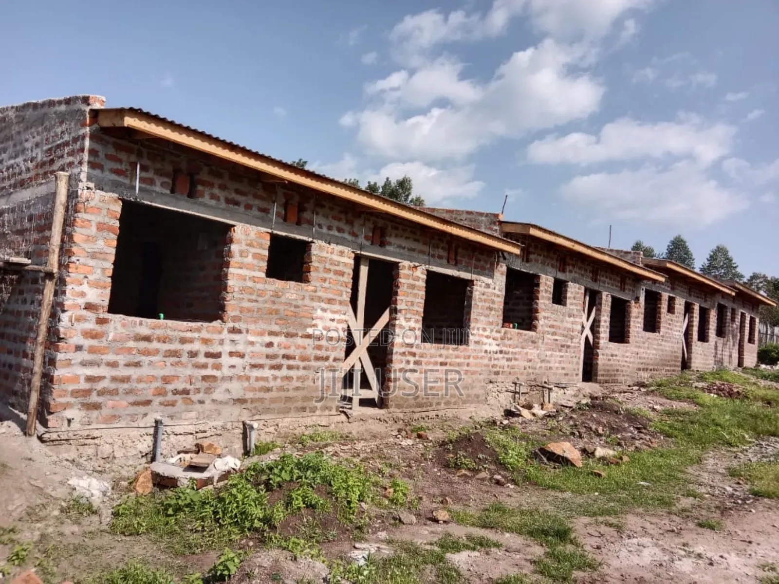Prime Partially Built Plot in Rodi in Homa Bay East