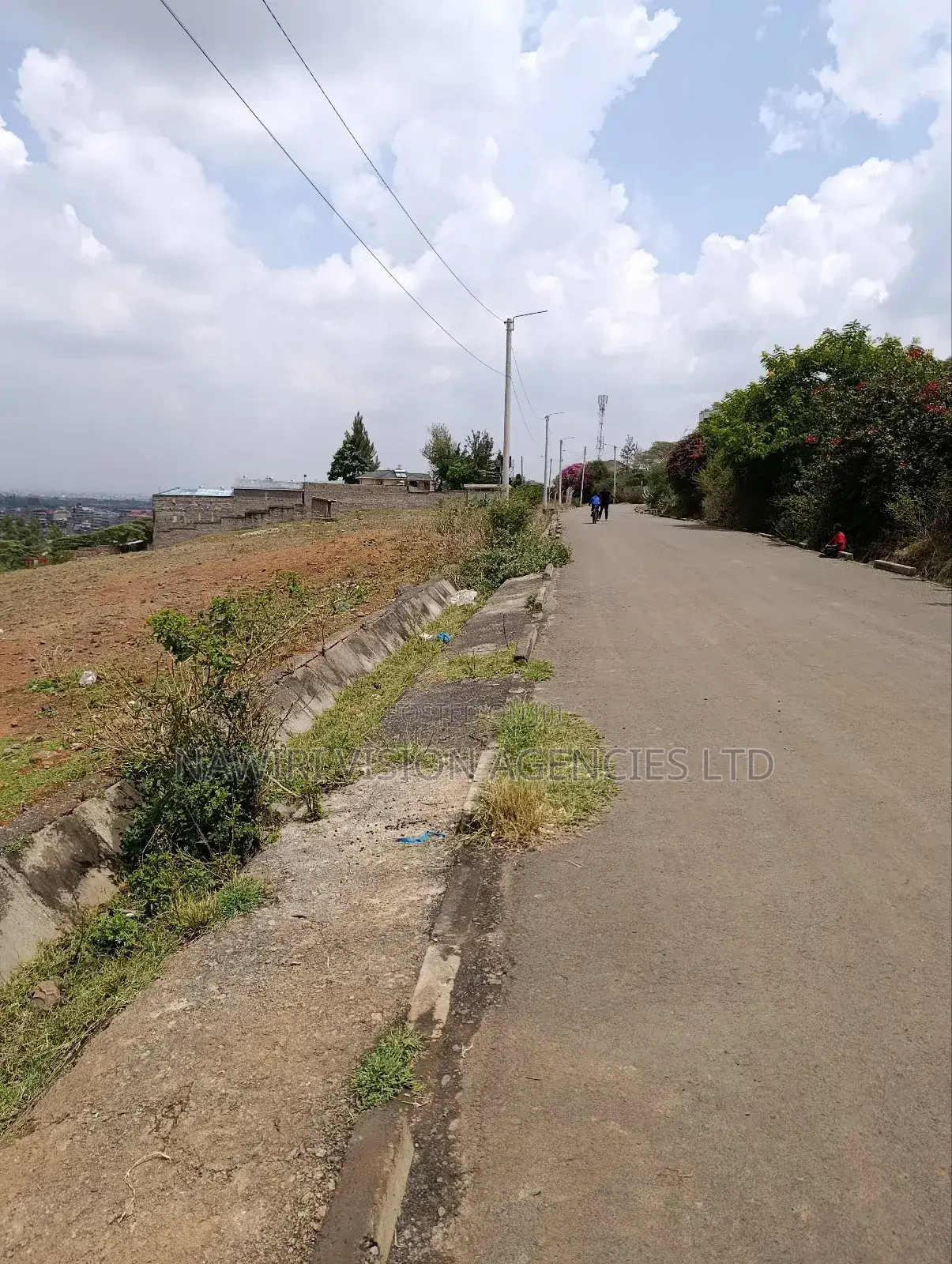 3 Acres Plot for Sale in Chokaa, Hurlingham in Chokaa