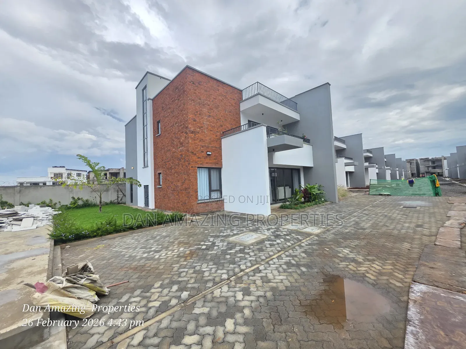 4bdrm Townhouse/Terrace in Langata Plus Dsq, Phenom Estate for sale in Phenom Estate