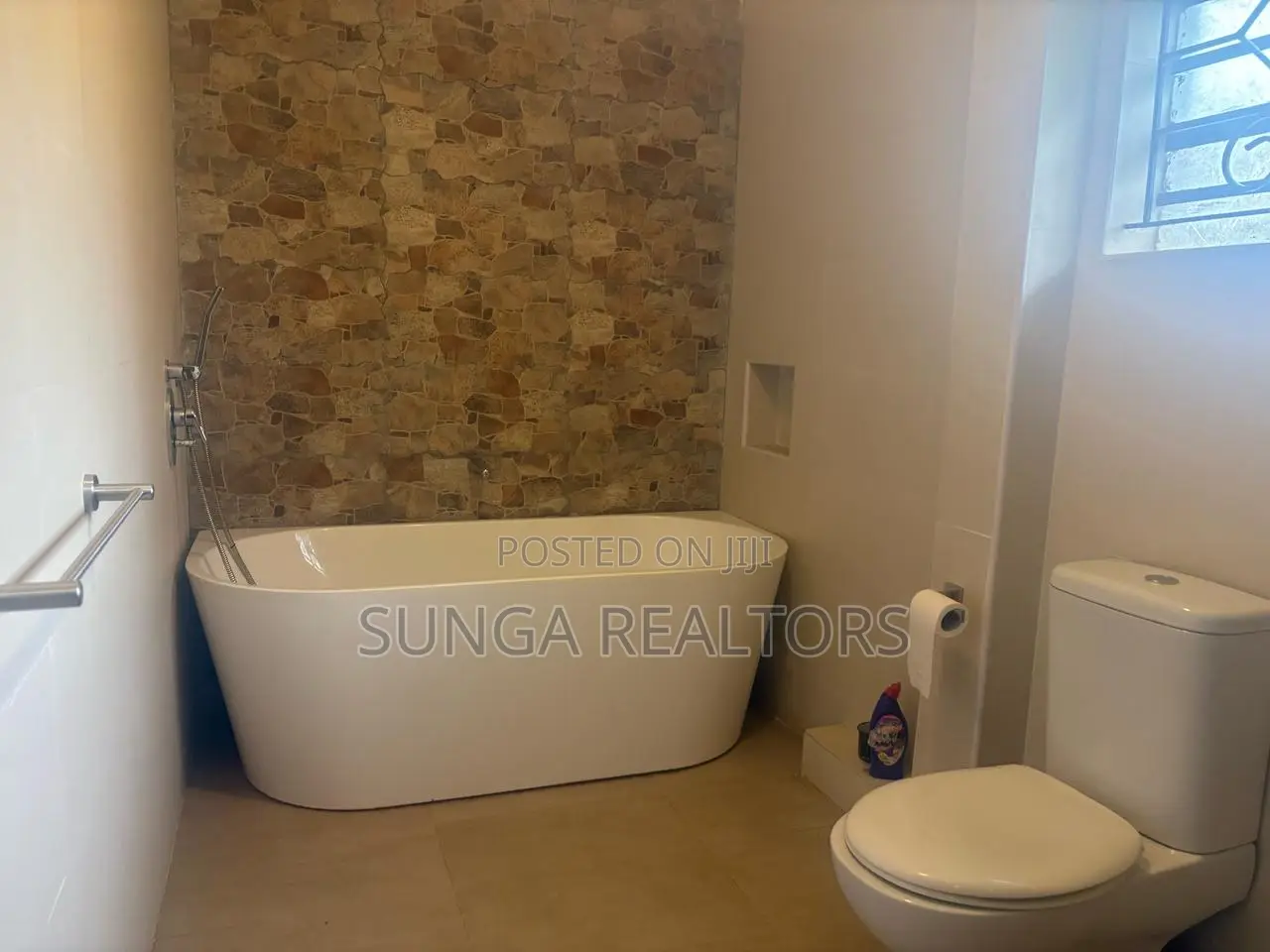5bdrm House in Kyuna Estate for sale in Kyuna Estate