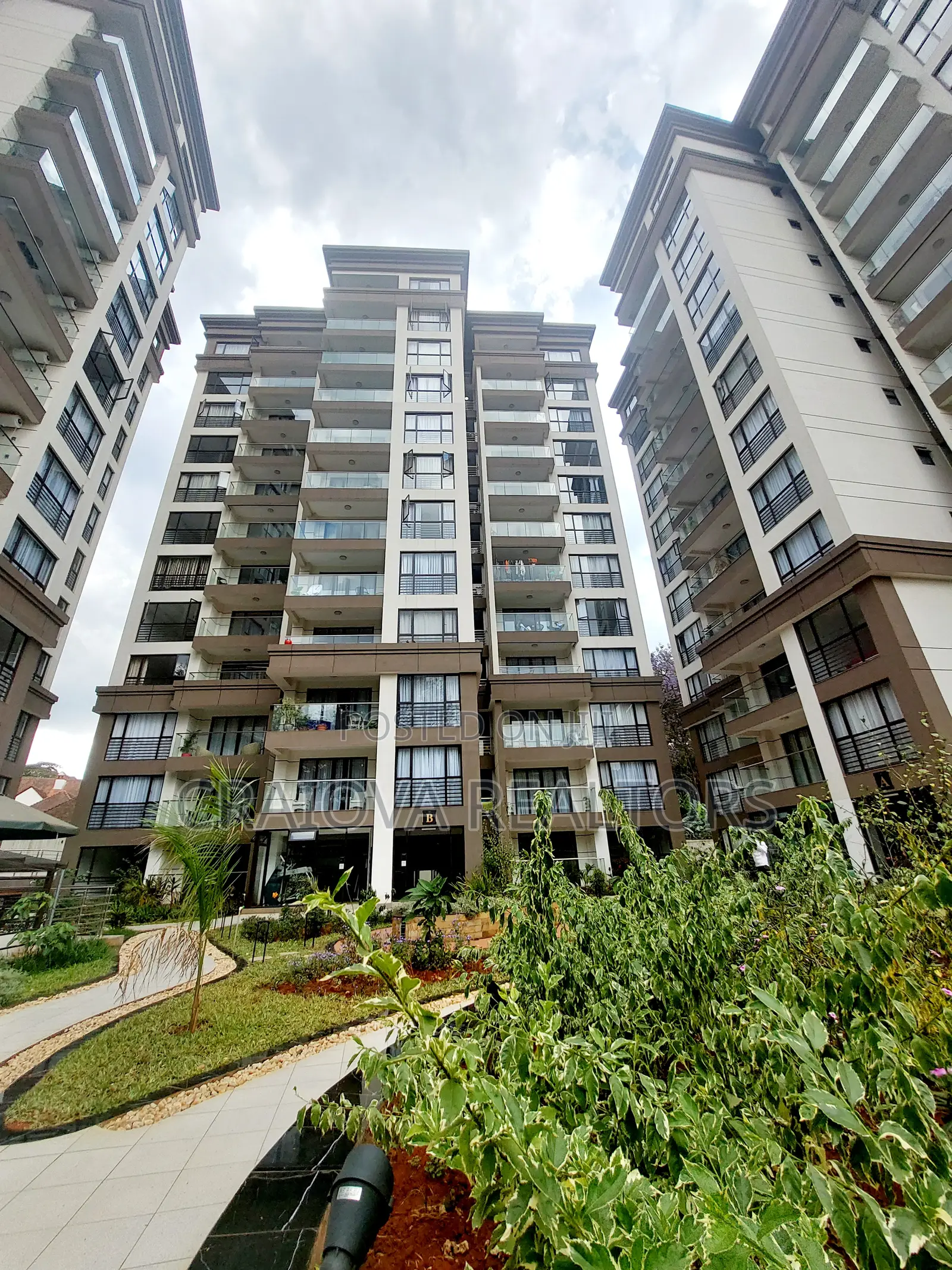 3bdrm Apartment in Riverside Drive for sale in Riverside Drive