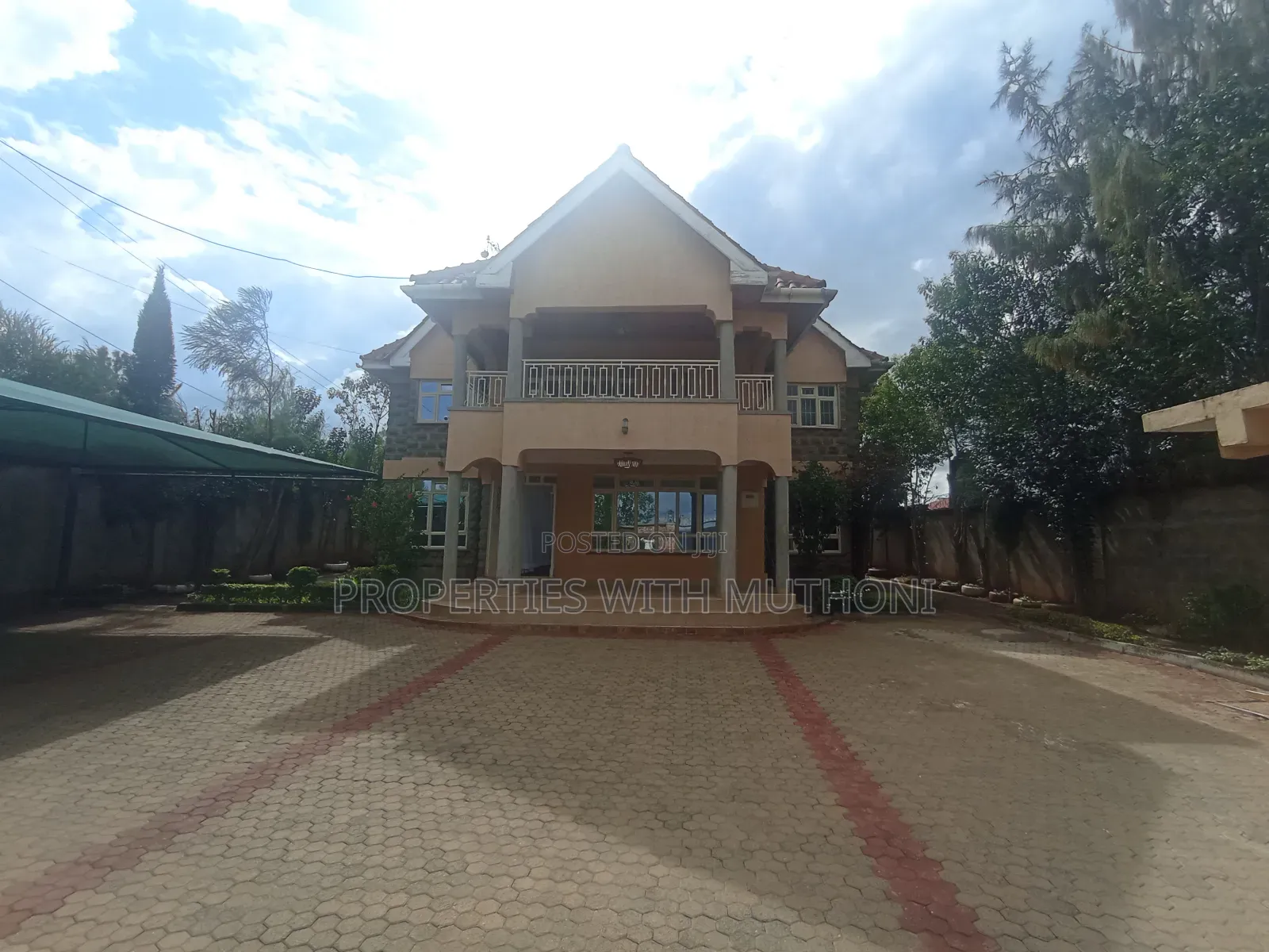 4bdrm Mansion in Rimpa for sale in Rimpa