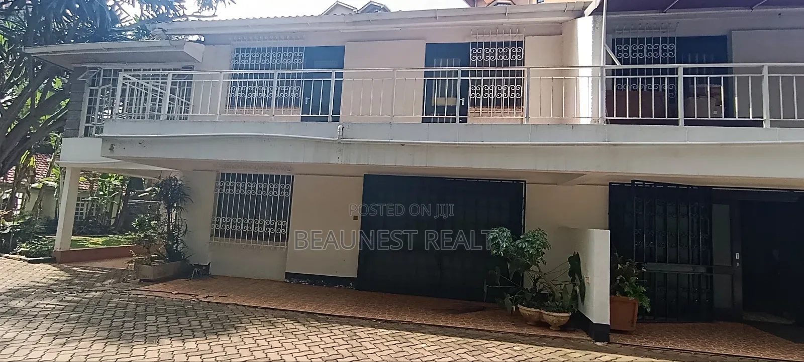 5 Bedroom Townhouse Office to Let in Spring Valley