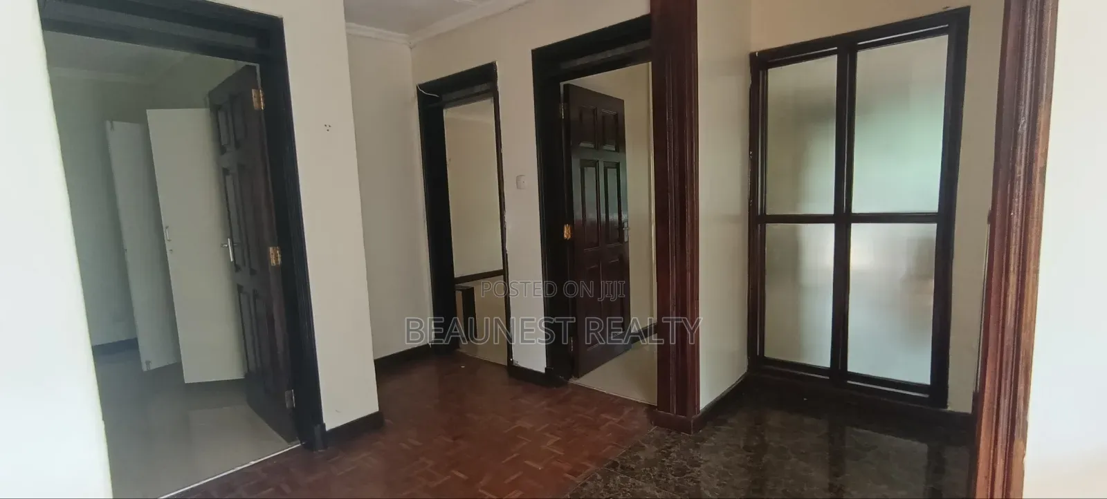 5 Bedroom Townhouse Office to Let in Spring Valley
