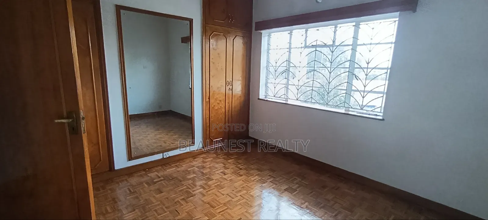 2 Bedroom Apartment Office in Raphta Road Area