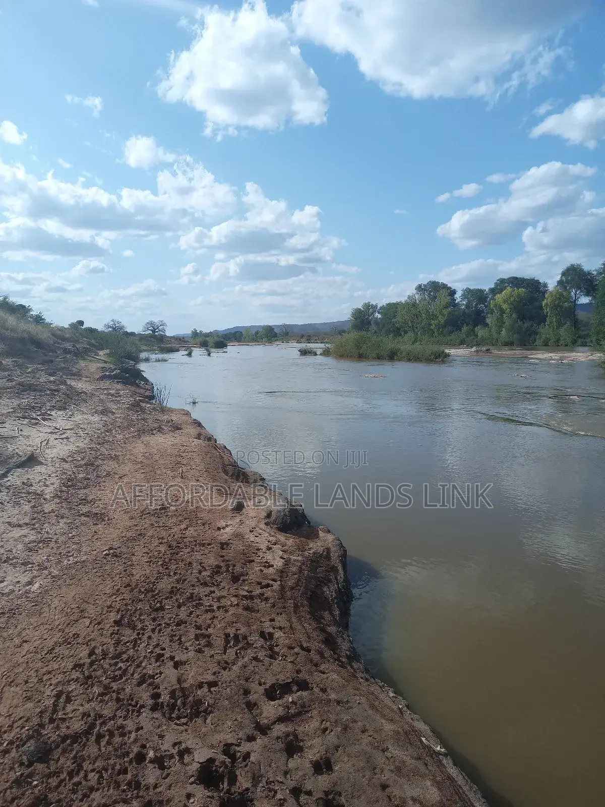 75acres Touching the River Athi at Kibwezi in Masongaleni