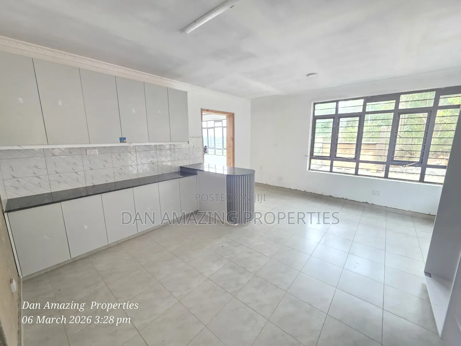 4bdrm Maisonette in Maragara Rd, Kibiku for sale in Kibiku