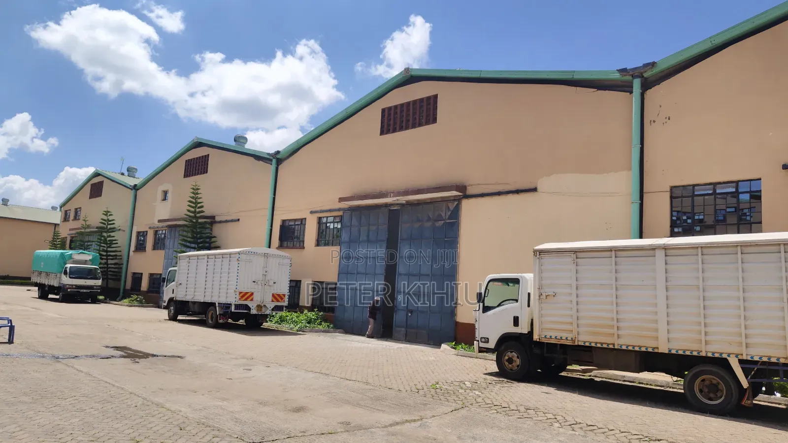 Godown to Let 10000sqft in Ruiru in Old Junction