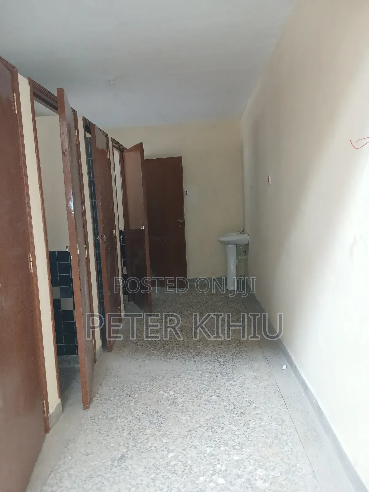 Godown to Let 10000sqft in Ruiru in Old Junction