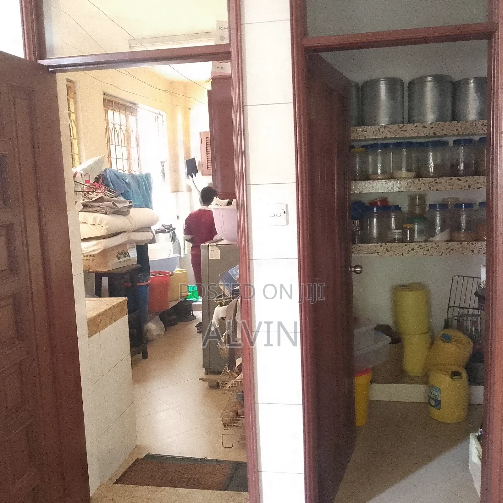 Furnished 4bdrm Apartment in Kizingo for sale in Kizingo