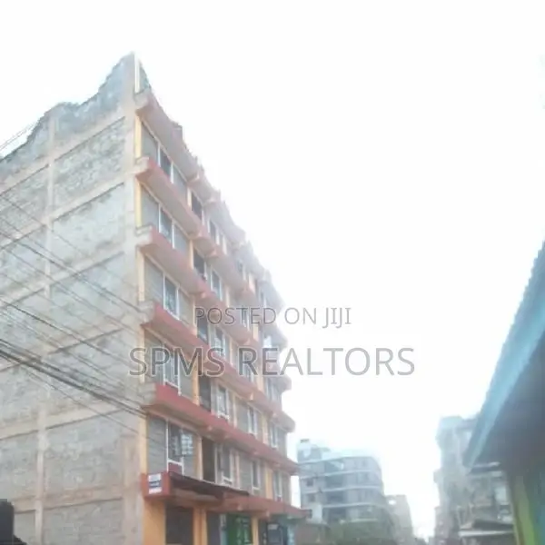 Studio Apartment in Gate C for sale in Gate B