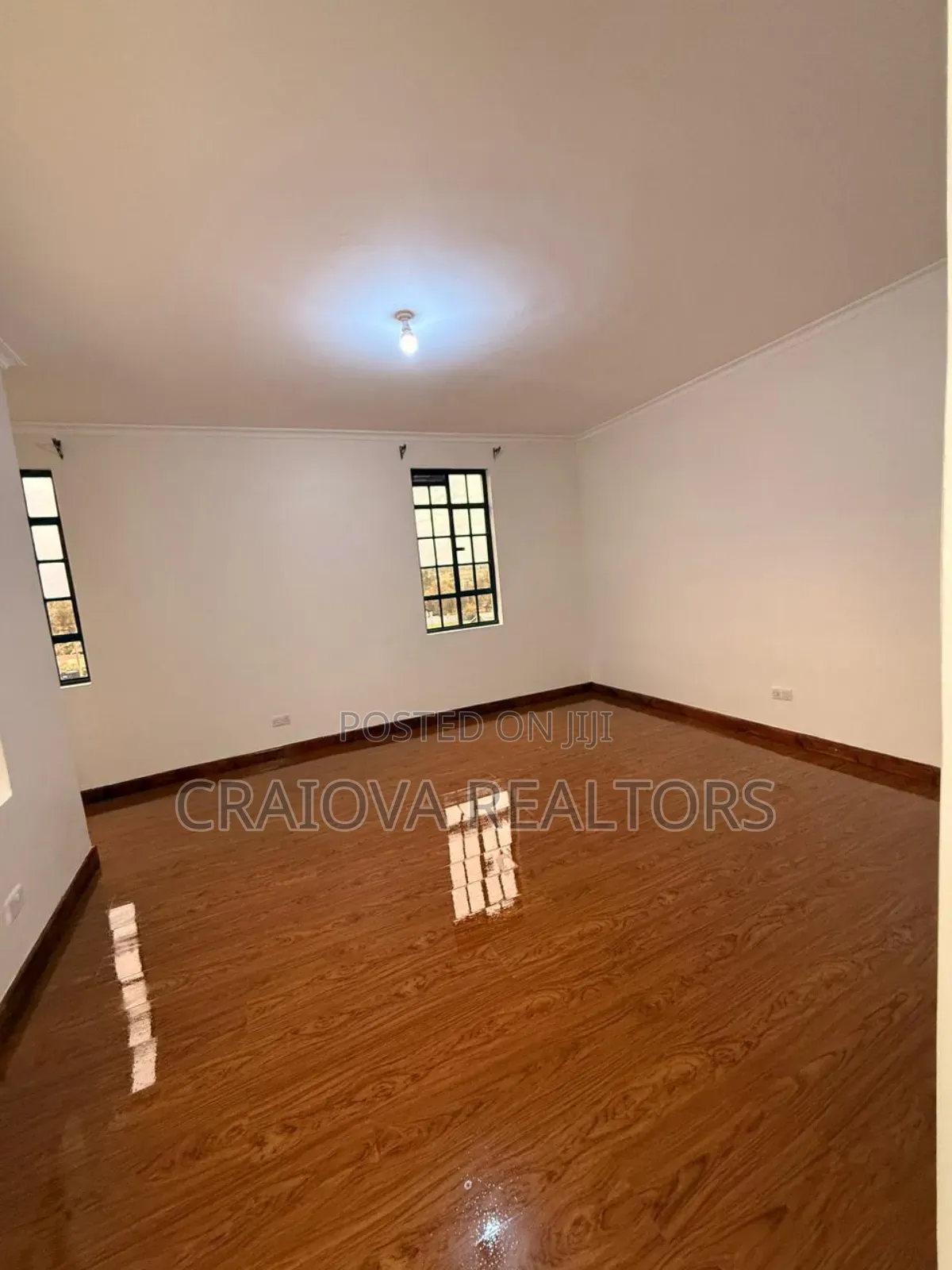 5bdrm Townhouse/Terrace in Kibiku for sale in Kibiku