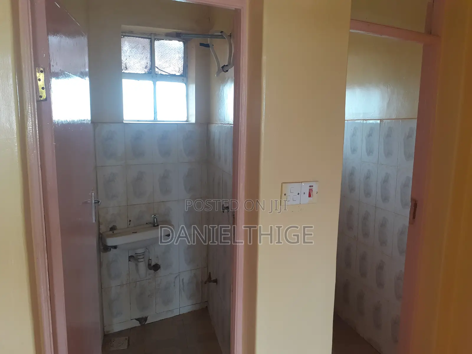 2bdrm Apartment in Zambezi/Sigona for rent in Zambezi/Sigona
