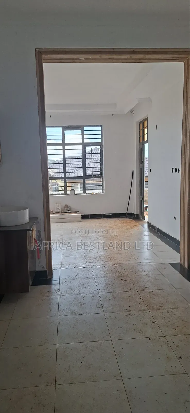 3bdrm Bungalow in Njumbi, Karai for sale in Karai