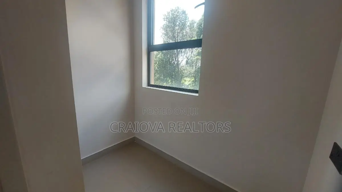 4bdrm Apartment in Muthangari for sale in Muthangari