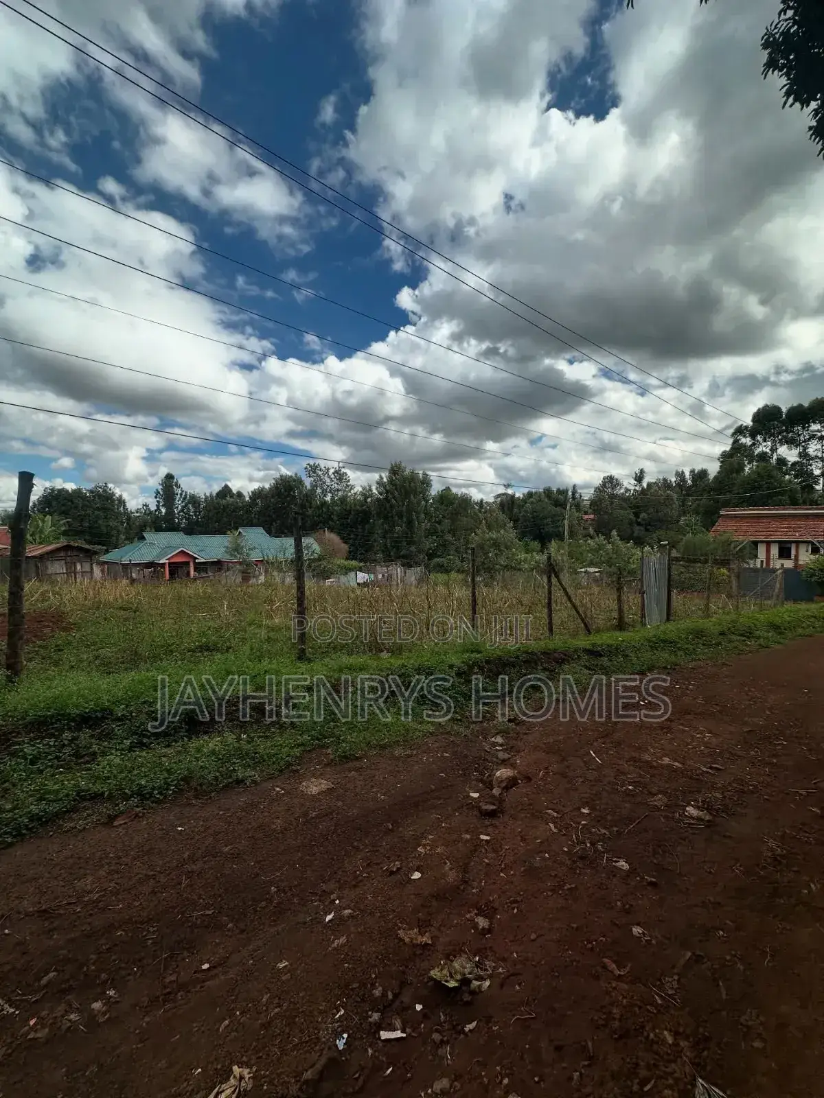 1/4 Plot for Sale in Thindigua,Off Kiambu Rd at KSHS 20m in Thindigua/Kasarini