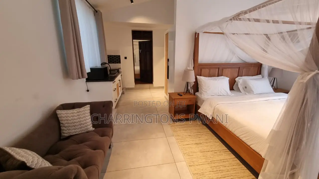 2 Pax Independent Studio Suite, 5 Mins Drive to the Beach in Diani in Diani