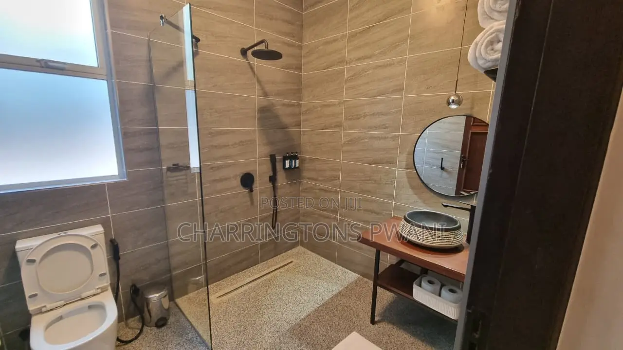 2 Pax Independent Studio Suite, 5 Mins Drive to the Beach in Diani in Diani