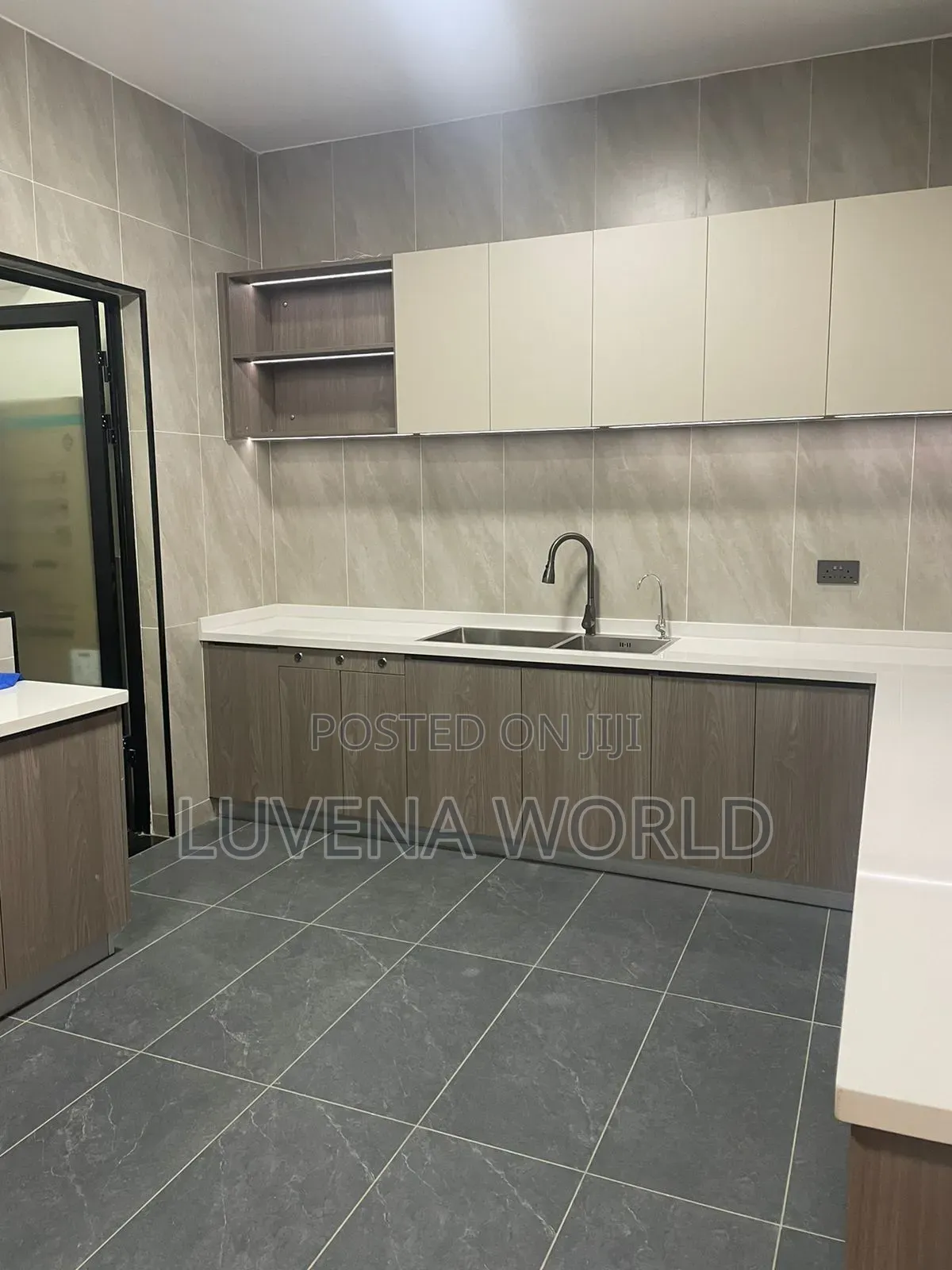 3bdrm Apartment in Kileleshwa, Nairobi Central for sale in Nairobi Central